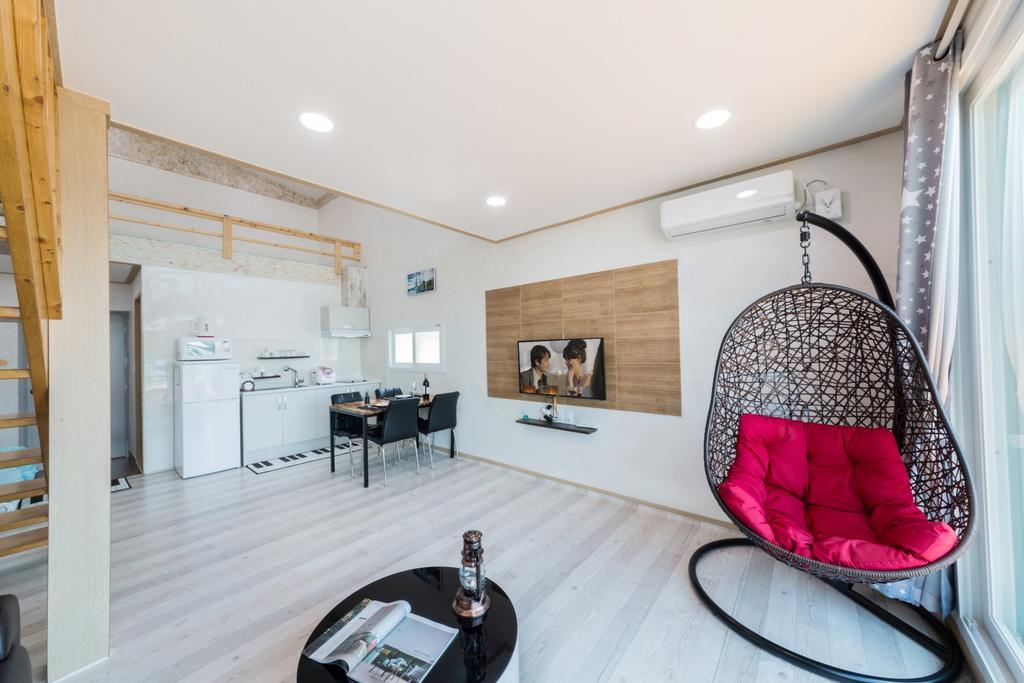Dolsanmaru Pension Yeosu Buitenkant foto